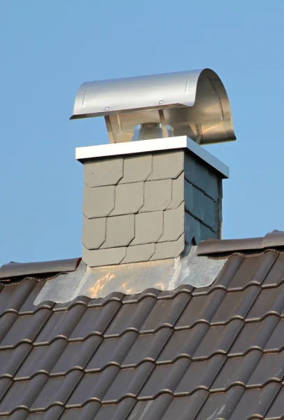 cheminée avec tuile à Sémalens dans le Tarn 81